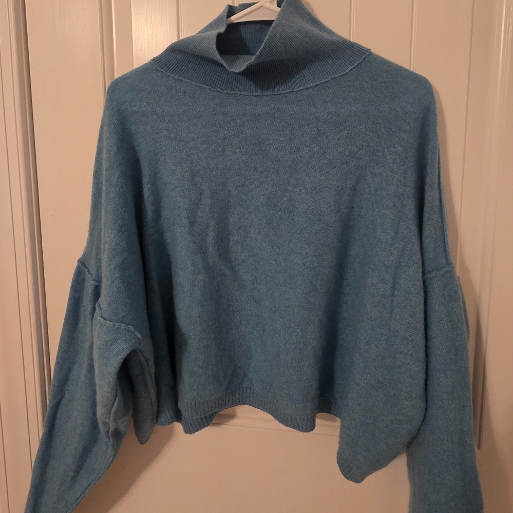 Free People Blue Crewneck Sweater with Ribbed Detailing